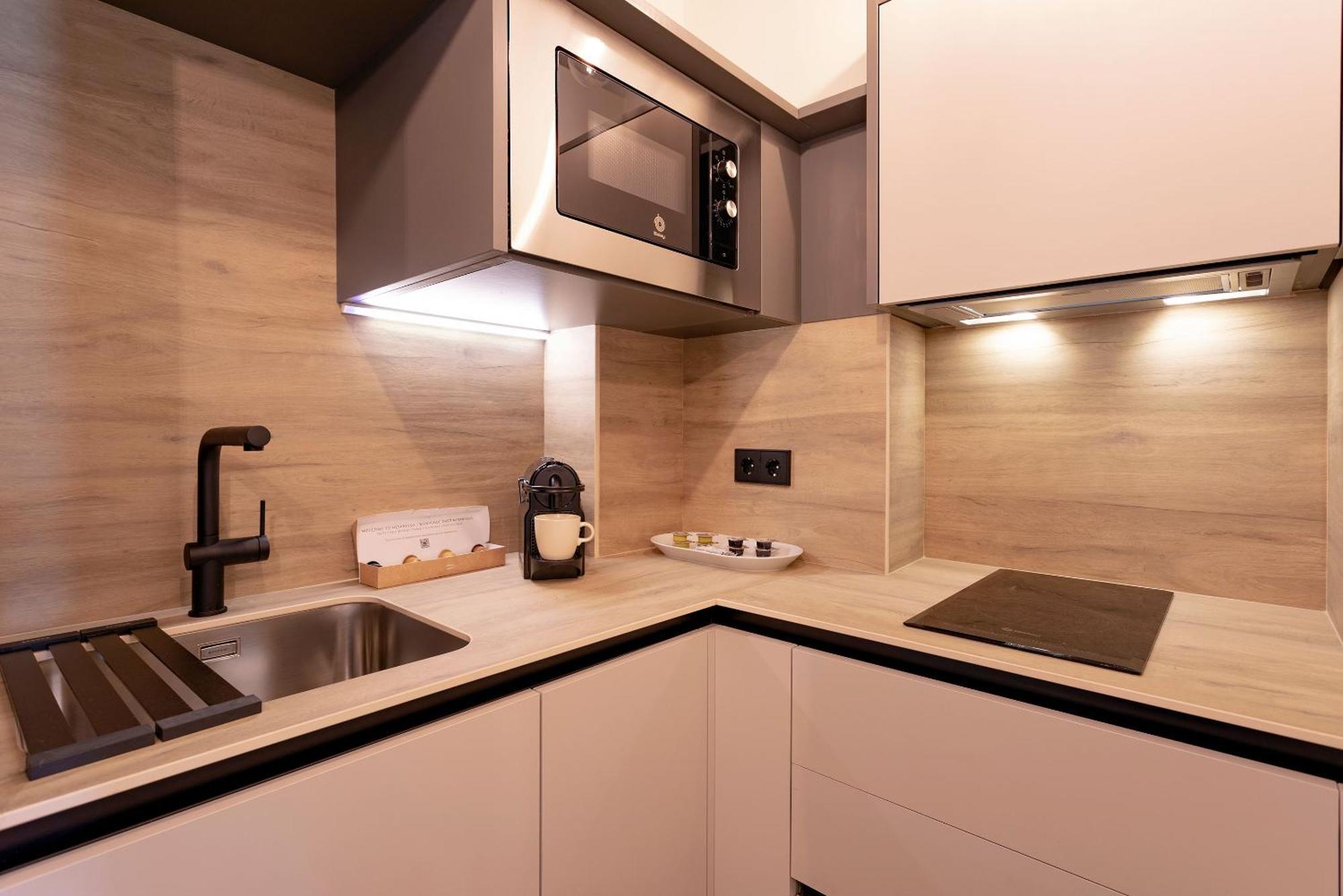 Genteel Home San Francisco Suites セビリア エクステリア 写真