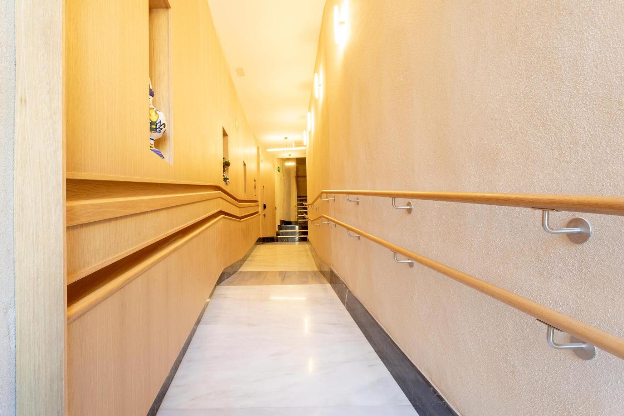 Genteel Home San Francisco Suites セビリア エクステリア 写真